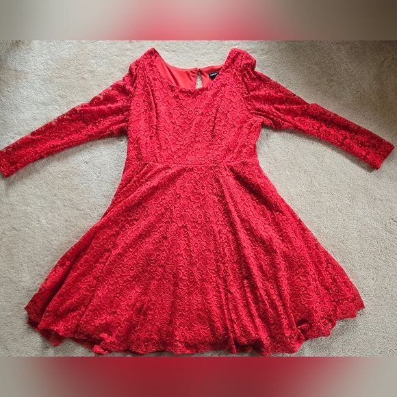 Red lace dress from Torrid in size 1 - Picture 2 of 5